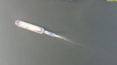 Şehir manzarasının dışında harika bir yaz sabahı