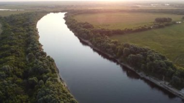 Şehir manzarasının dışında harika bir yaz sabahı