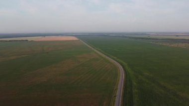 Şehir manzarasının dışında harika bir yaz sabahı