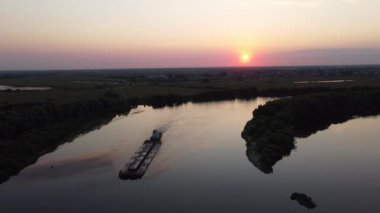 Şehir manzarasının dışında harika bir yaz sabahı