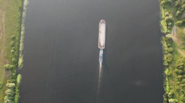 Şehir manzarasının dışında harika bir yaz sabahı