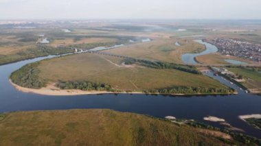 Şehir manzarasının dışında güzel bir yaz sabahı