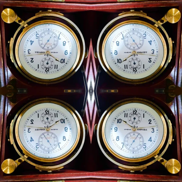 真鍮製フレームの背景機械式時計 — ストック写真