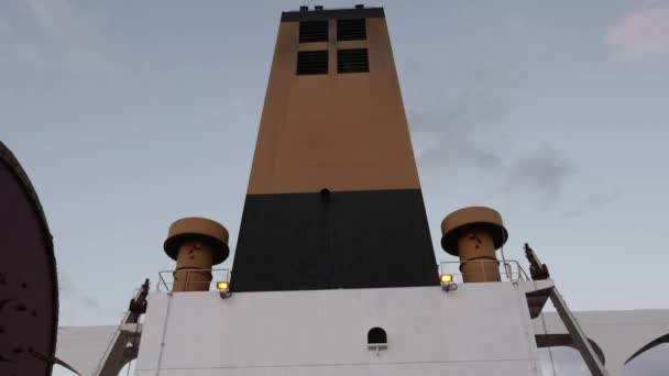 Funnel and aft of very large tanker. — Stock Video