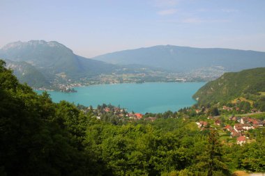 Col de la Forclaz 'dan Annecy Gölü