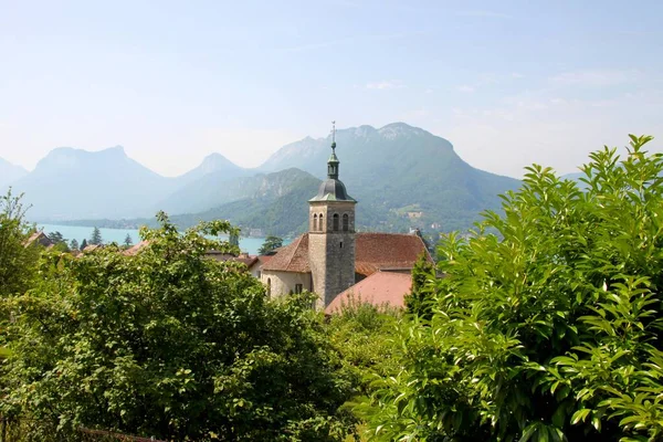 Bonito Pueblo Talloires Orillas Del Lago Annecy —  Fotos de Stock