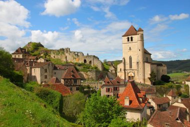 Fransa 'daki Saint-Cirq Lapopie köyü.