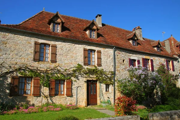 Joli Village Loubressac France — Photo