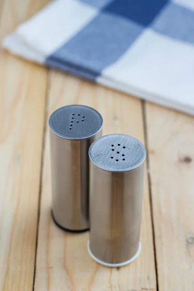 alt ve biber Çalkalayıcılar