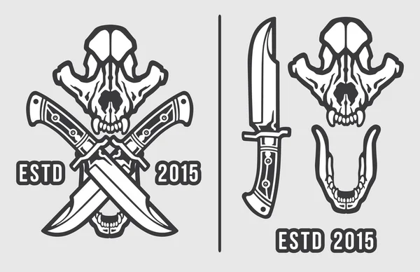 Wolf Skull with Crossed Knives Logo Emblem — Stockový vektor