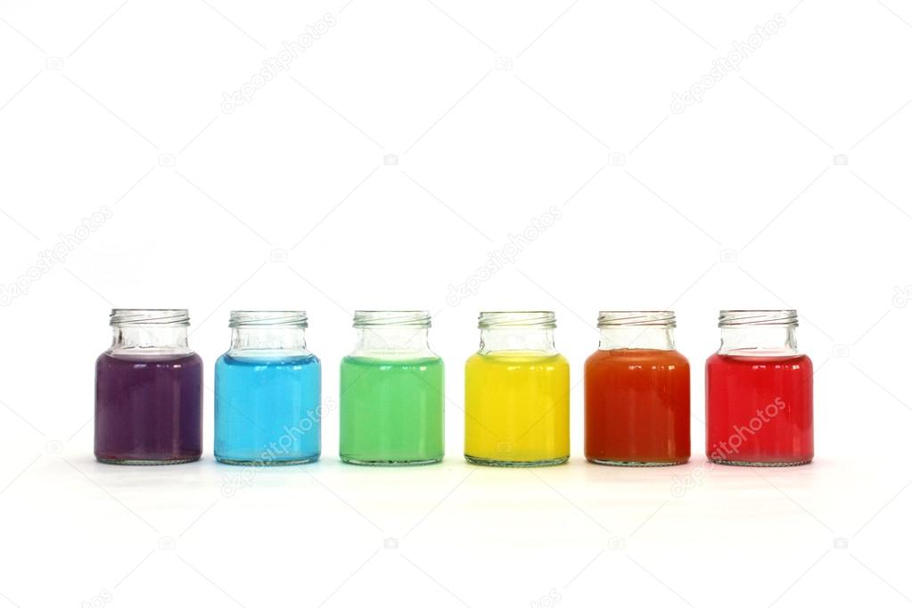 colors water in bottles