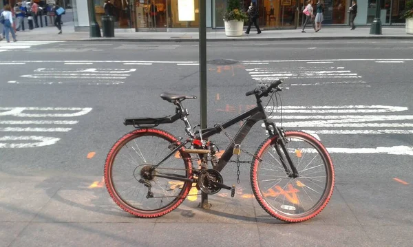 ニューヨークの放置自転車 — ストック写真