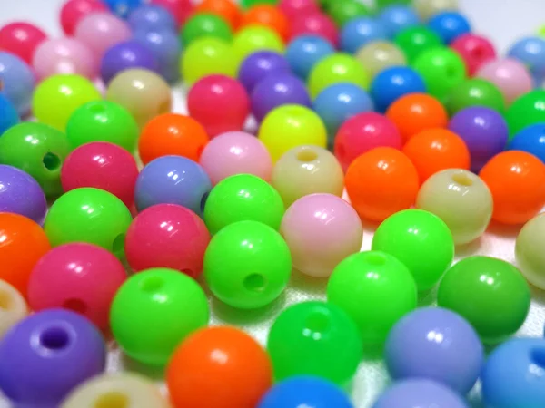 Photo Background Scattered Acrylic Colored Beads — Stock Photo, Image