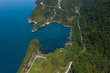 Gideros körfezi manzaralı, Cide, Kastamonu, Türkiye, ayrıca Genoese tarihli Karadeniz 'in en güzel doğal körfezi.