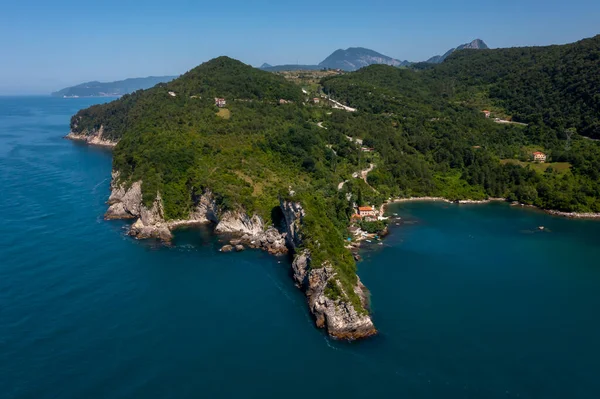 Gideros körfezi manzaralı, Cide, Kastamonu, Türkiye, ayrıca Genoese tarihli Karadeniz 'in en güzel doğal körfezi.