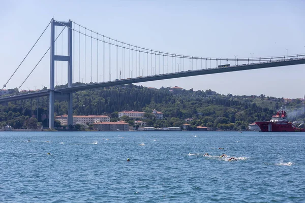 Estambul Turquía 2017 Imágenes Nadadores Del Bósforo Competencia Intercontinental Natación — Foto de Stock