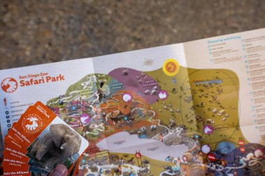 San Diego, California, ABD - 3.31.2024: Safari Park Hayvanat Bahçesi 'ne giriş kartı. Yüksek kalite fotoğraf