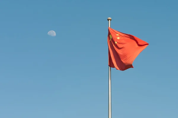 Bandera china y luna — Foto de Stock