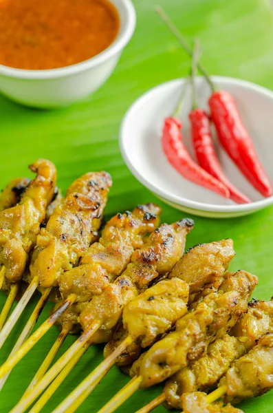 Satay and Peanut Sauce — Zdjęcie stockowe