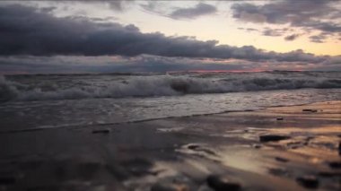 Akşam deniz maliyetle