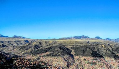 La Paz, Bolivya 'ya yakın And Manzarası.