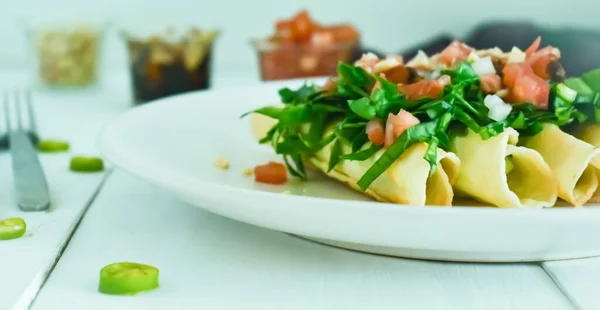 Ispanaklı kızarmış taco, Meksika yemeği.