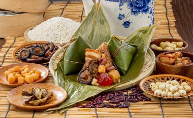 Geleneksel yemek, börek.