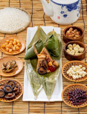 Geleneksel yemek, börek.