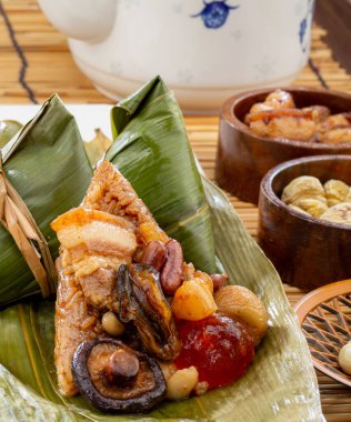 Geleneksel yemek, börek.