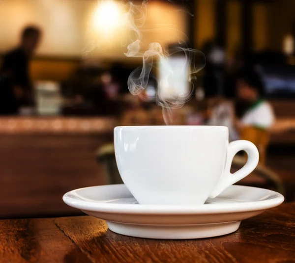 Cup of coffee at coffee shop — Stock Photo, Image