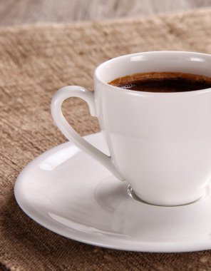 kahve fincanı çuval arka plan üzerinde