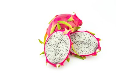 Beyaz arkaplanda Ejder Meyvesi izole