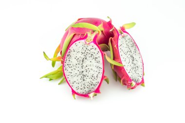 Beyaz arkaplanda Ejder Meyvesi izole