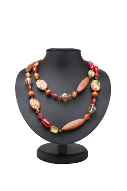 bir manken üzerinde takı