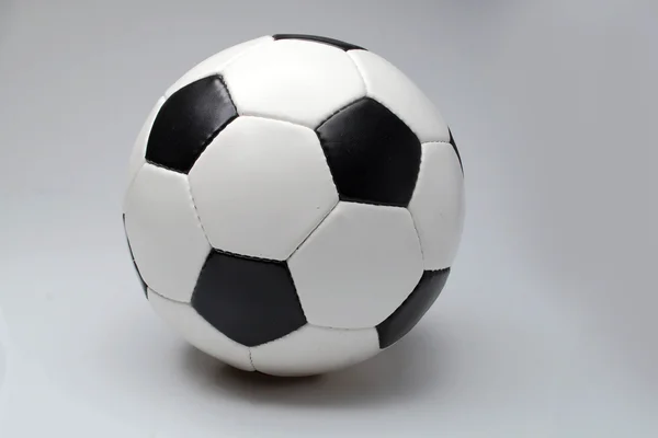 siyah zemin futbol topu