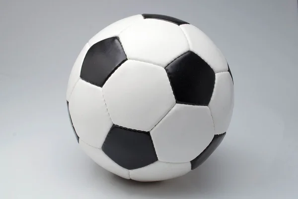 siyah zemin futbol topu