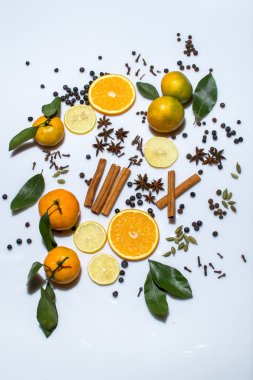 Tarçın, mandalina, mulled şarap