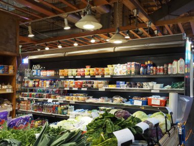 Philadelphia 'nın Reading Terminal Market' i yemek yiyebileceğiniz ya da yemek yiyebileceğiniz popüler bir yerdir..