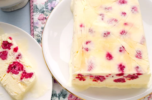 Semifreddo di dessert di gelato di lampone — Foto Stock