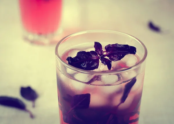 Red basil lemonade with ice — Stock Photo, Image