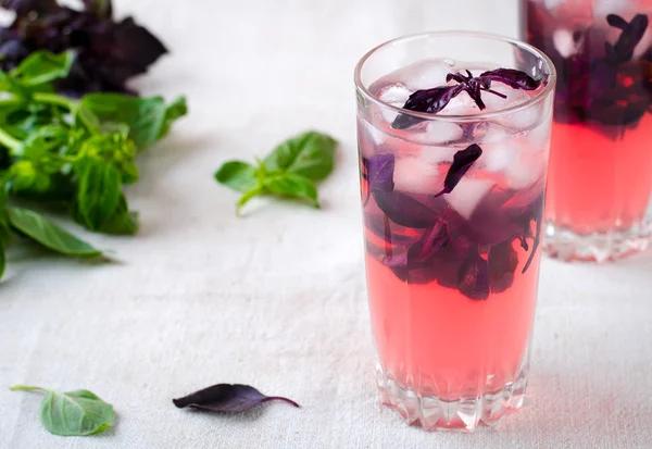 Red basil lemonade with ice — Stock Photo, Image