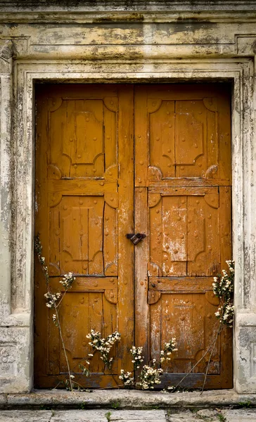 Velho vintage porta de madeira — Fotografia de Stock