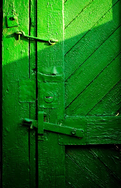 The old vintage wooden doors — Stock Photo, Image