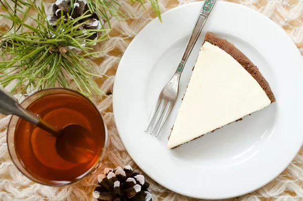 Pastel de chocolate casero con queso crema —  Fotos de Stock