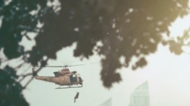Helikopter ayıklama kişi savaş alanı üzerinden