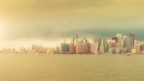 Bir feribot görüldüğü gibi Toronto — Stok video