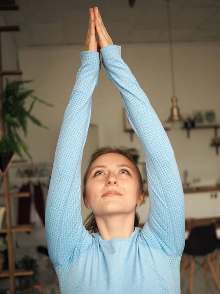 Young Woman Practices Yoga Home Practice Breathing Stretching Meditation — 图库照片