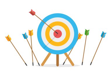 İş sorunları konsepti. Bir sürü ok hedefi ıskalamış ve sadece bir tanesi merkeze isabet etmiş. Iskaladın. Okçuluk hedefini vurmak için başarısız girişimler. Öngörünümde vektör illüstrasyonu.