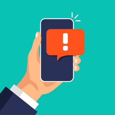 Cep telefonu ekranında spam, güvenli bağlantı, dolandırıcılık ve virüs uyarısı var. Telefon alarmı ve yeni mesaj. Konuşma balonu ve ünlem simgesi ile akıllı telefonu tut.