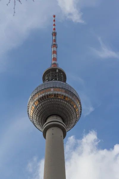 Fernsehturm (Torre de Televisão / Torre TV) localizado em Alexanderpl — Fotografia de Stock